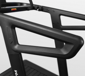 BRONZE GYM T1300M CATERPILLAR PRO Беговая дорожка - Широкие прорезиненные поручни для безопасности