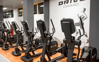 Спортивный клуб «Драйв Фитнес» — оборудование BRONZE GYM