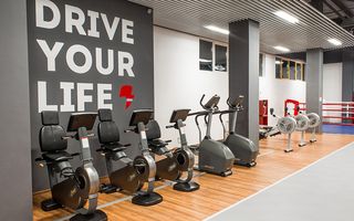 Спортивный клуб «Драйв Фитнес» — оборудование BRONZE GYM